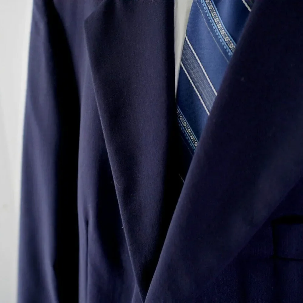 Savile Row Wool Blue 2 Gold Button Blazer 44R‎